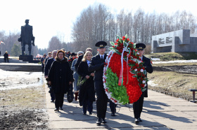 Сегодня в Беларуси вспоминают все сожженные деревни в годы Великой Отечественной войны