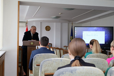 Гістарычныя асновы і сучасныя сэнсы святкавання Дня Кастрычніцкай рэвалюцыі