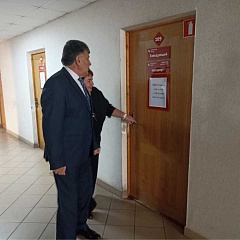 Намеснік Міністра Мікалай Старавойтаў сустрэўся з адвакатамі і натарыусамі Слуцка і Салігорска